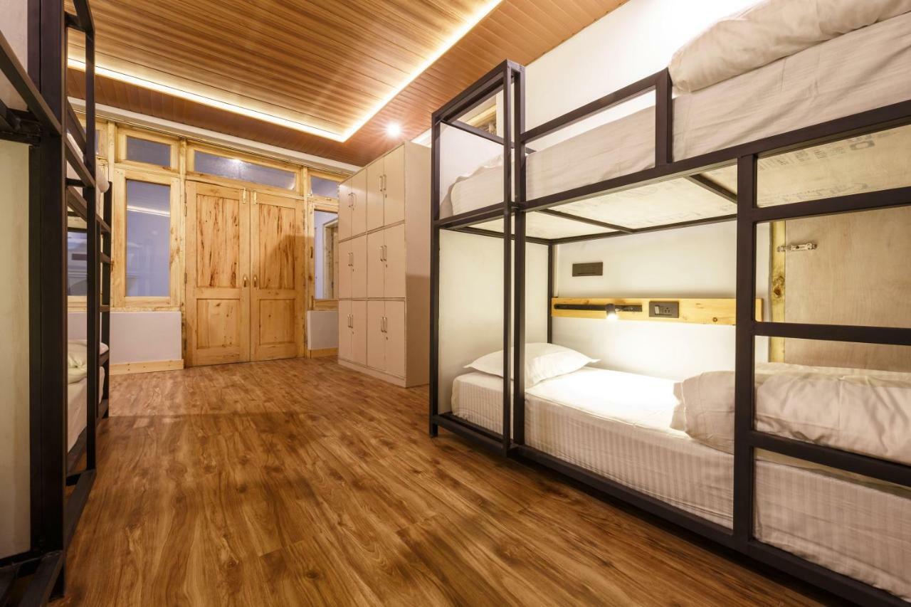 Hitchhikers Hostel Ladakh レー エクステリア 写真